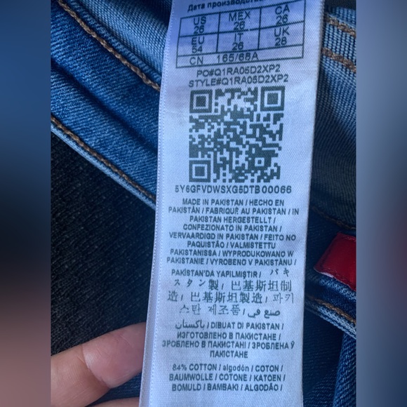 Guess 3/4 jeans - Picture 3 of 5